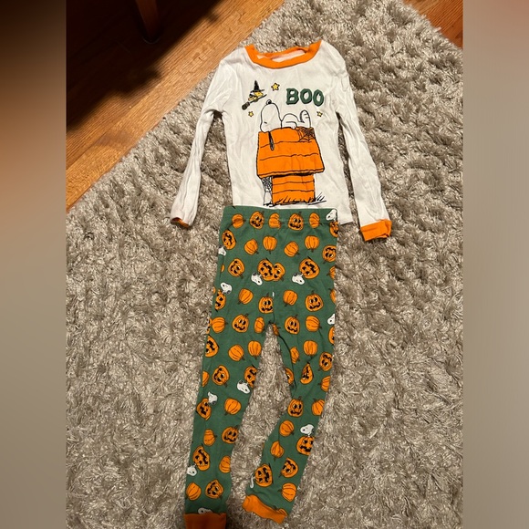 Peanuts Other - Peanuts Halloween Pajamas 5T
